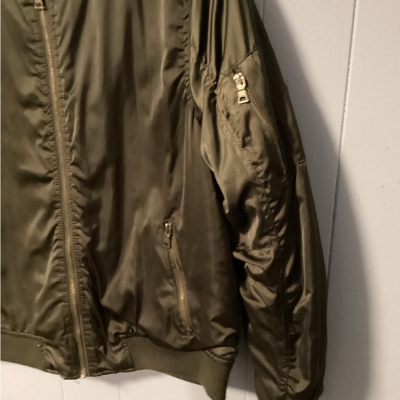 Charlotte Russe Olive Green Bomber Jacket 1X with Gold Hardware/Zippers - Picture 7 of 10